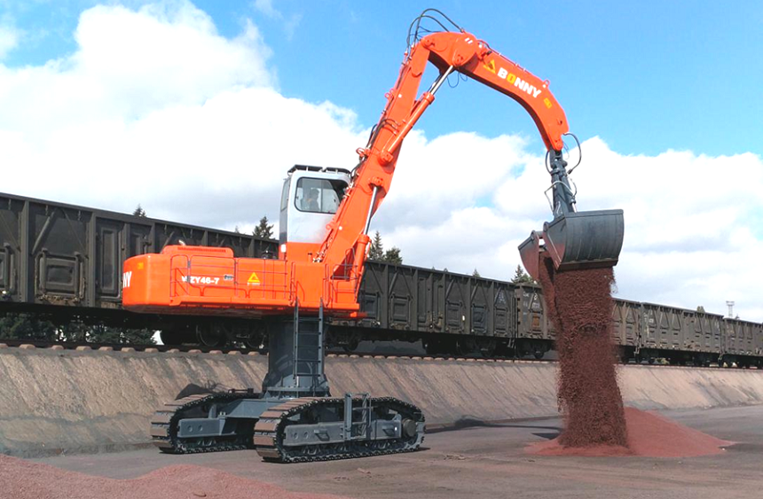 增高筒火車卸煤抓料機(jī).jpg 增高筒火車卸煤抓料機(jī).jpg