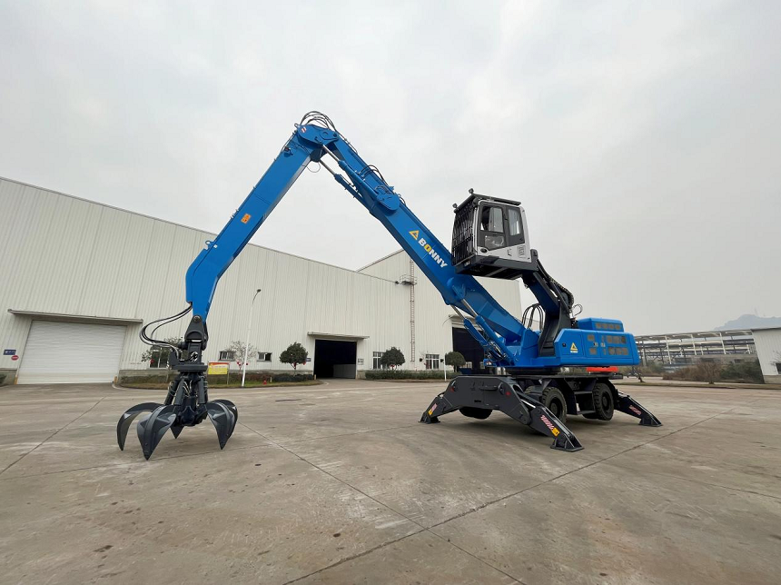 BHW35--8輪式抓鋼機.png BHW35--8輪式抓鋼機.png