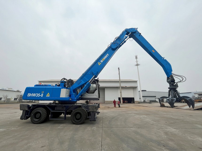 BHW35--8輪式抓鋼機.png BHW35--8輪式抓鋼機.png