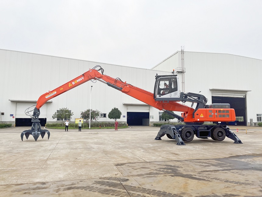 抓鋼機.jpg 抓鋼機.jpg