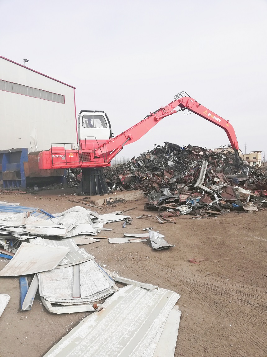 抓鋼機.jpg 抓鋼機.jpg