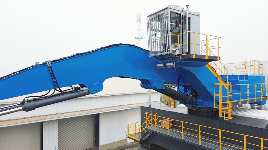 抓料機(jī).jpg 抓料機(jī).jpg